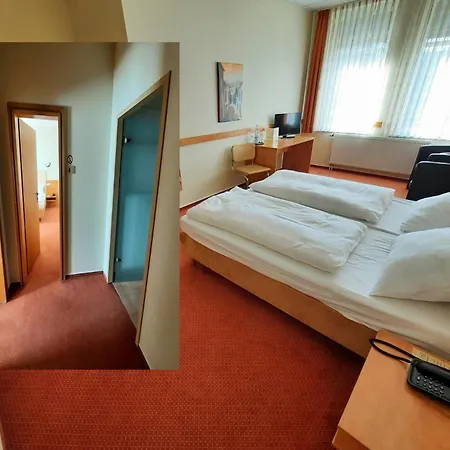 מלון Parkhotel קבלאאר