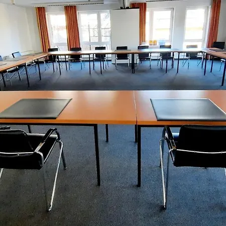 Parkhotel מלון 3*