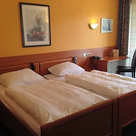 Parkhotel 3* ケーヴェラアー