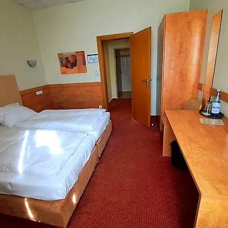 ホテル Parkhotel