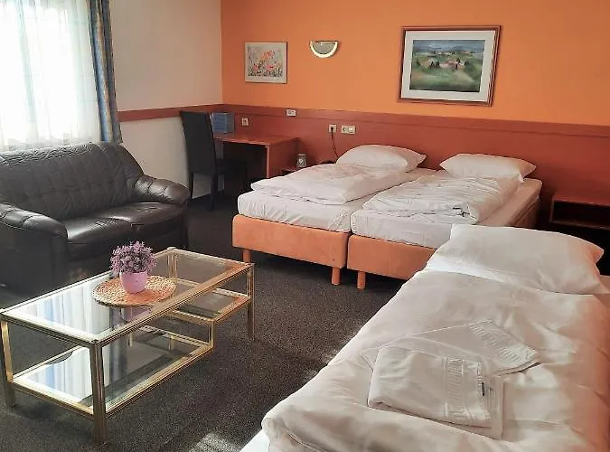 凯沃拉尔花园酒店 3* 凯沃拉尔